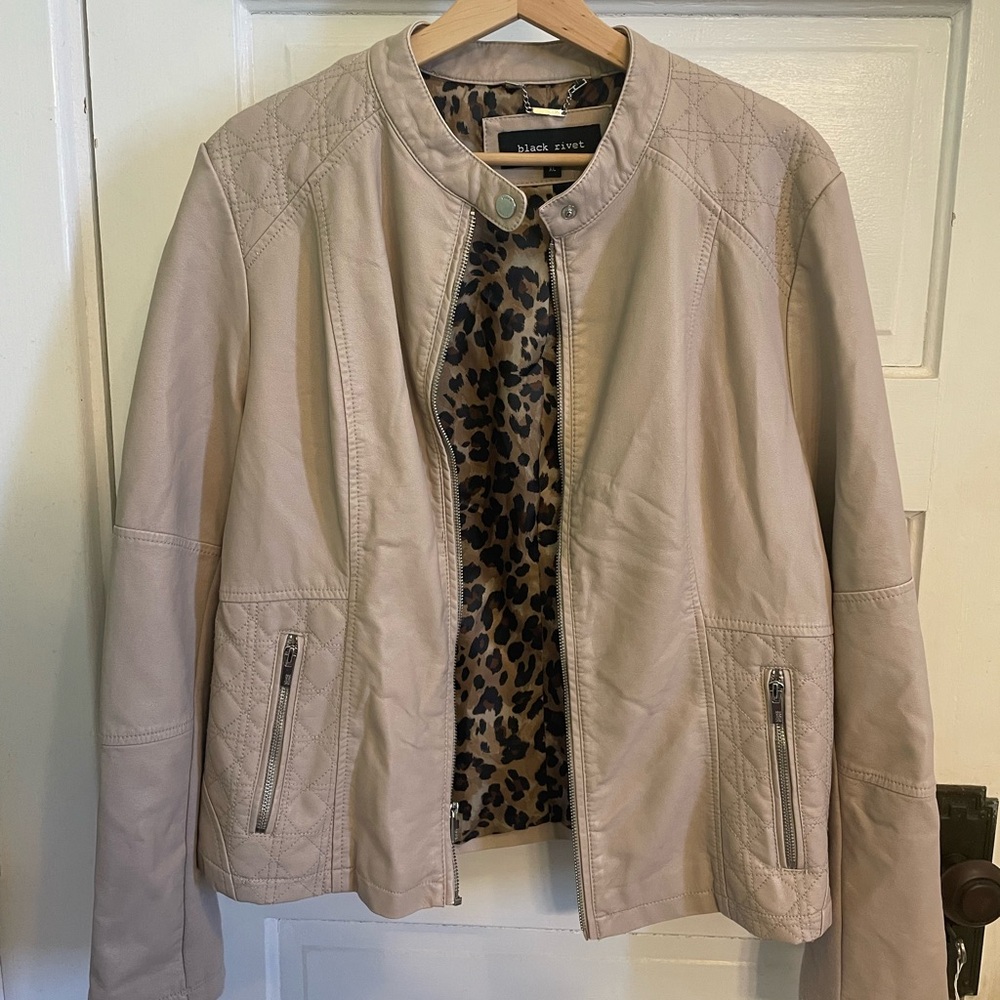 Black Rivet Women's Tan Jacket